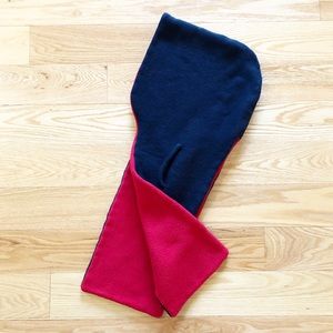 Black & red reversible fleece hood & scarf